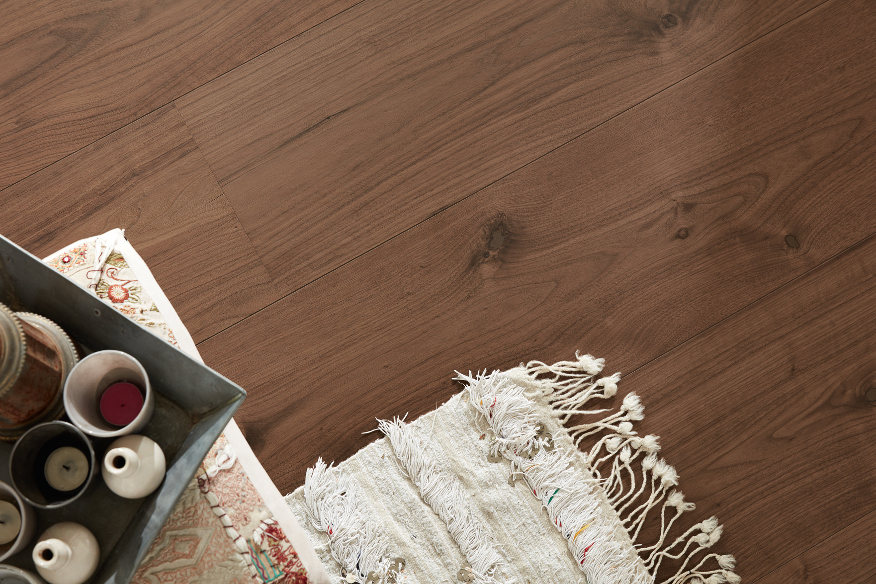 Паркетная доска Meister HD 400 Lindura Орех Американский лайвли 8523 2200×270×11 фото в интерьере Паркетная доска Meister HD 400 Lindura Орех Американский лайвли 8523 2200×270×11 фото в интерьере